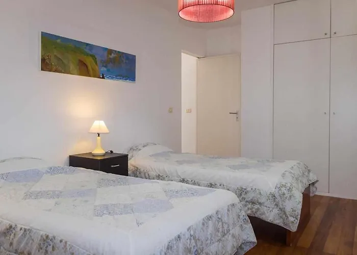 Apartment Downtown Da Vitoria Al Praia da Vitória