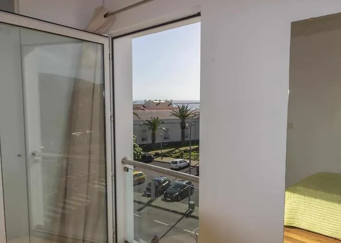 Downtown Da Vitoria Al Apartment *