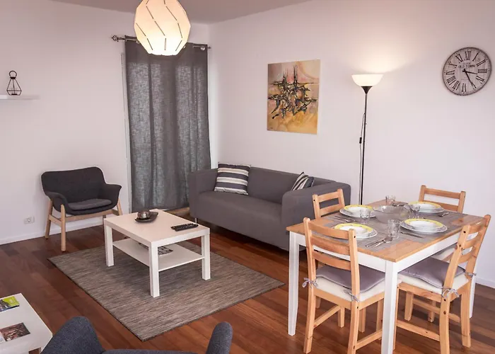 Downtown Da Vitoria * Praia da Vitoria